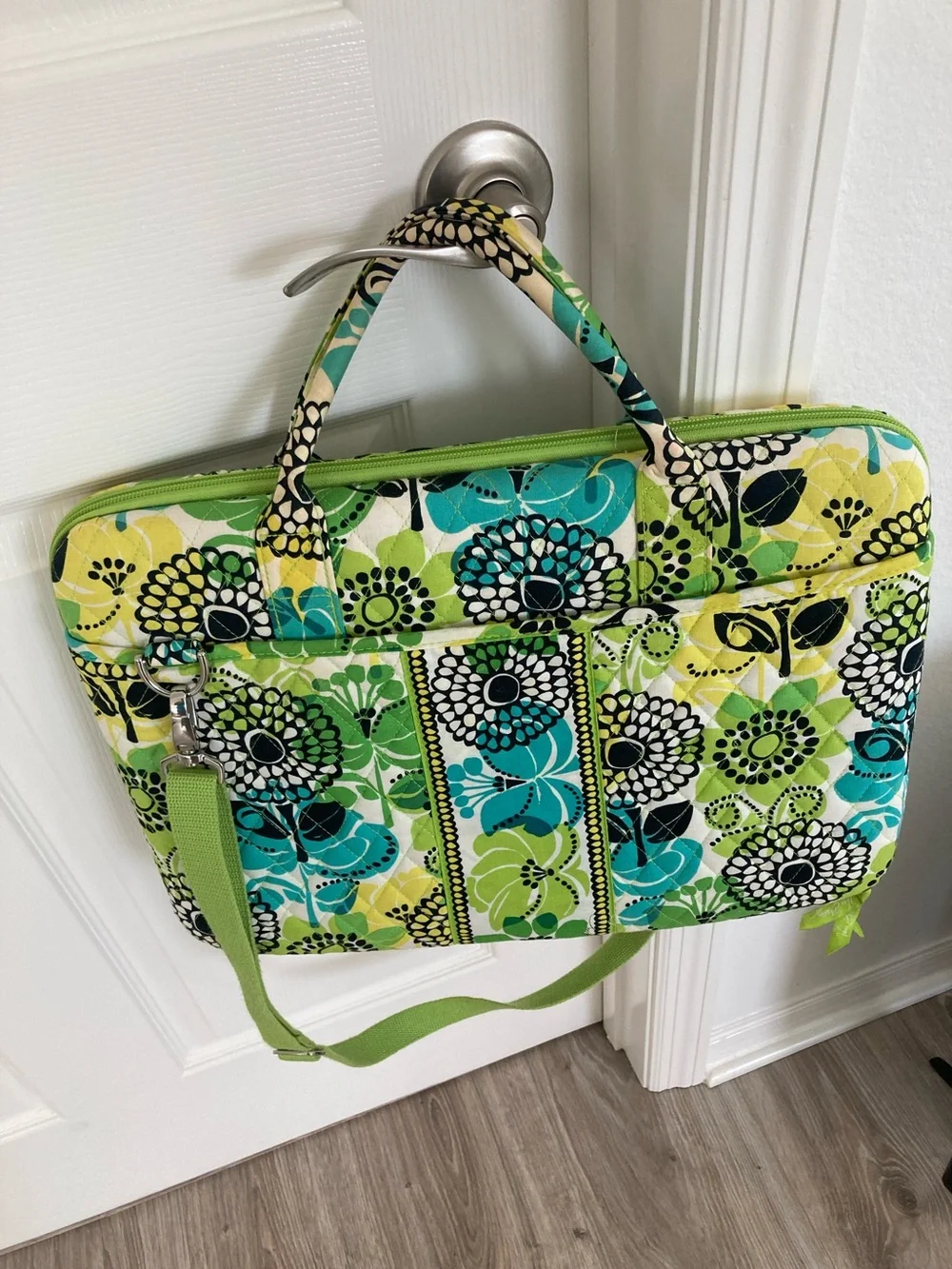 Vera Bradley laptop carrying case